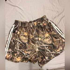 SHEIN Green Leaf Patterned Shorts